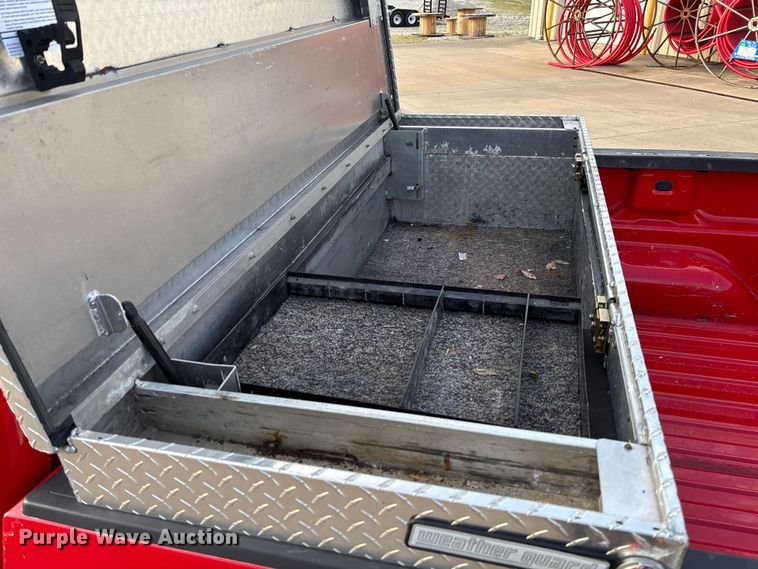 image for item FB3379 2019 Chevrolet Silverado 1500 Crew Cab pickup truck