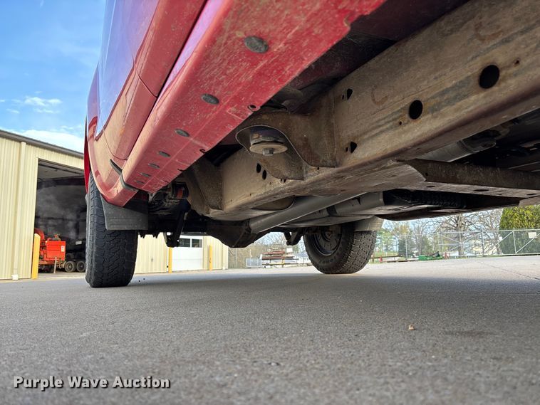 image for item FB3379 2019 Chevrolet Silverado 1500 Crew Cab pickup truck