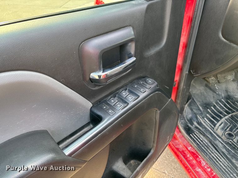 image for item FB3379 2019 Chevrolet Silverado 1500 Crew Cab pickup truck