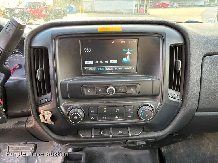 image for item FB3379 2019 Chevrolet Silverado 1500 Crew Cab pickup truck