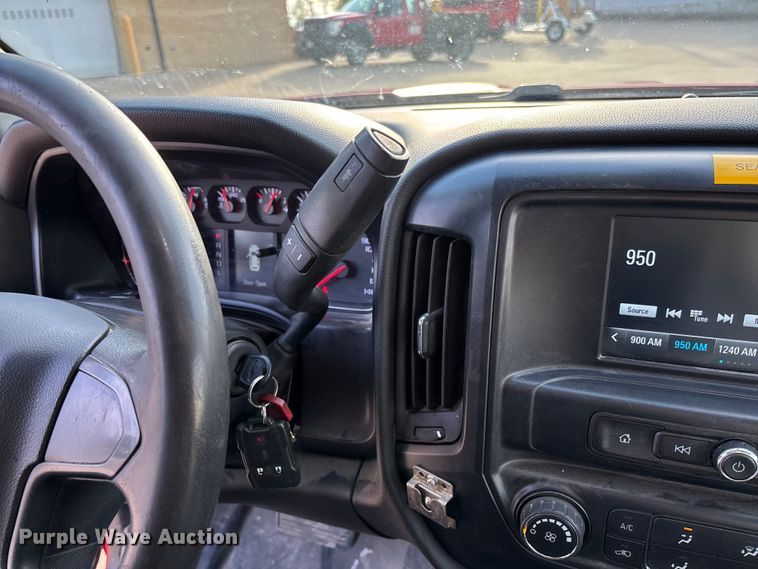 image for item FB3379 2019 Chevrolet Silverado 1500 Crew Cab pickup truck