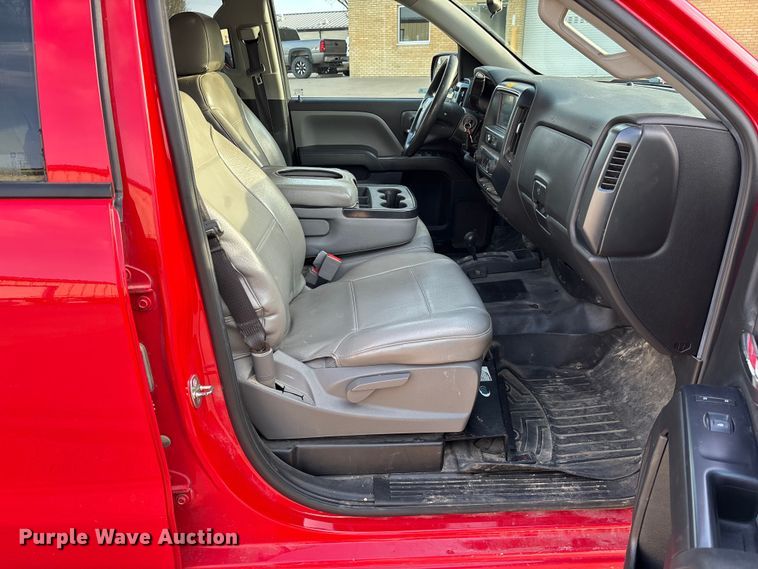 image for item FB3379 2019 Chevrolet Silverado 1500 Crew Cab pickup truck