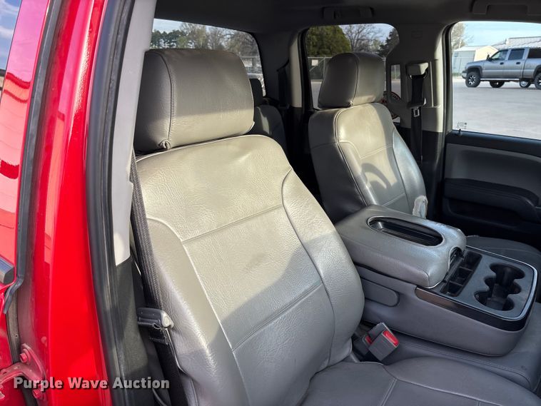 image for item FB3379 2019 Chevrolet Silverado 1500 Crew Cab pickup truck