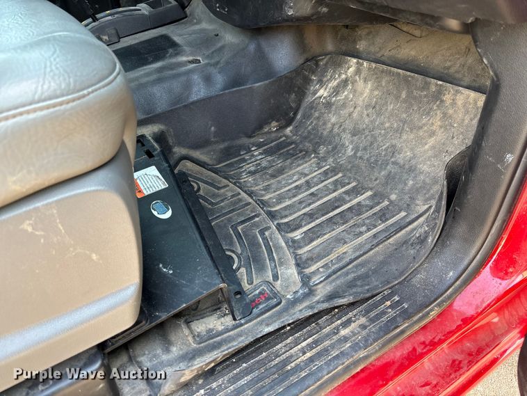 image for item FB3379 2019 Chevrolet Silverado 1500 Crew Cab pickup truck