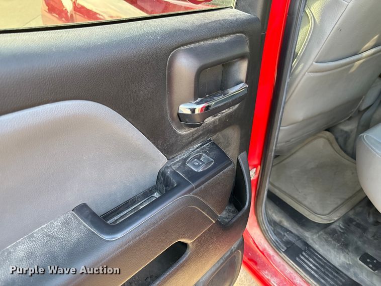 image for item FB3379 2019 Chevrolet Silverado 1500 Crew Cab pickup truck