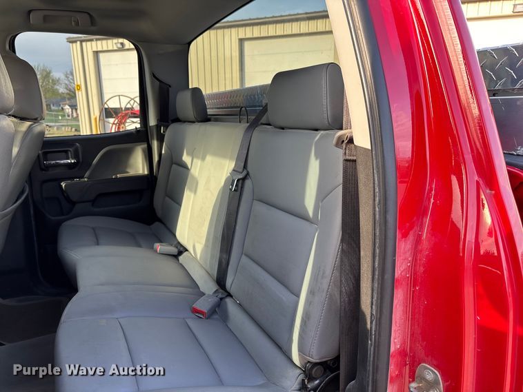 image for item FB3379 2019 Chevrolet Silverado 1500 Crew Cab pickup truck