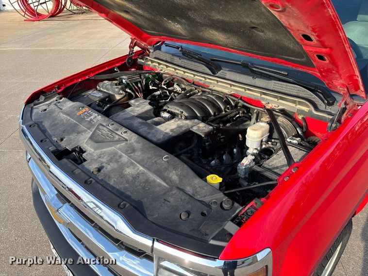 image for item FB3379 2019 Chevrolet Silverado 1500 Crew Cab pickup truck