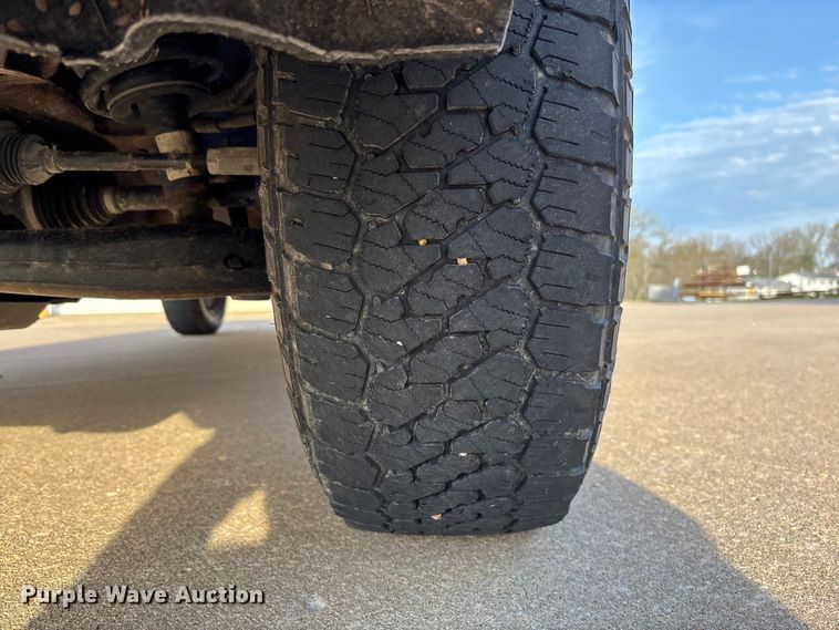 image for item FB3379 2019 Chevrolet Silverado 1500 Crew Cab pickup truck