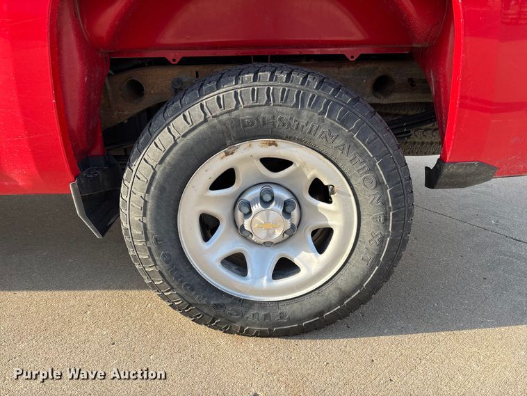 image for item FB3379 2019 Chevrolet Silverado 1500 Crew Cab pickup truck