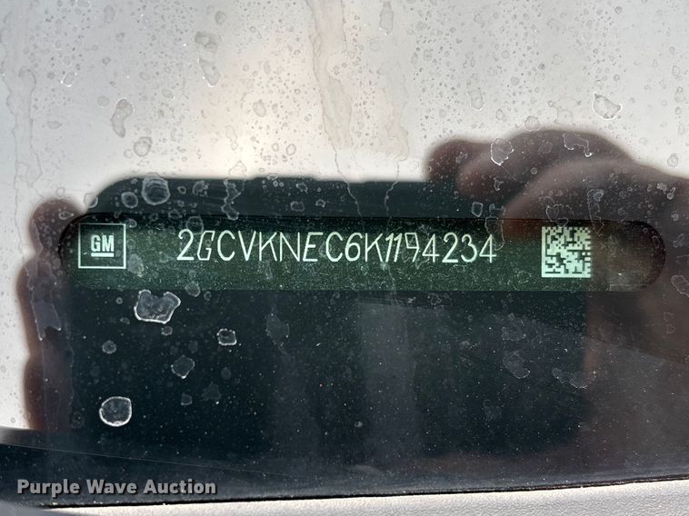 image for item FB3379 2019 Chevrolet Silverado 1500 Crew Cab pickup truck