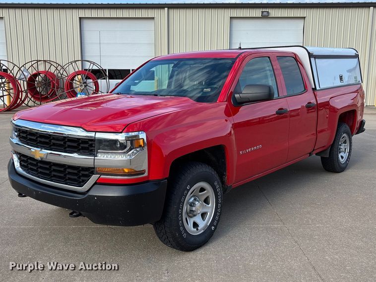 image for item FB3380 2019 Chevrolet Silverado 1500 Crew Cab pickup truck