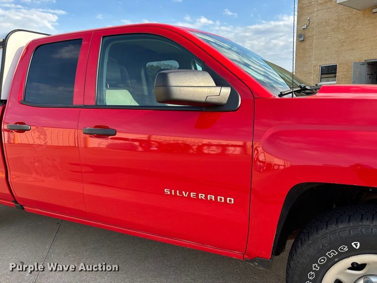 image for item FB3380 2019 Chevrolet Silverado 1500 Crew Cab pickup truck