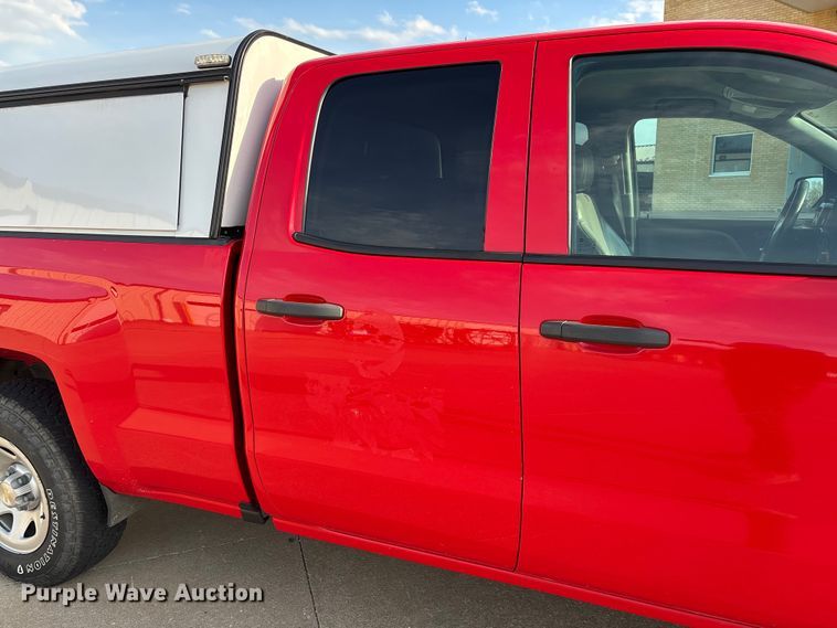 image for item FB3380 2019 Chevrolet Silverado 1500 Crew Cab pickup truck