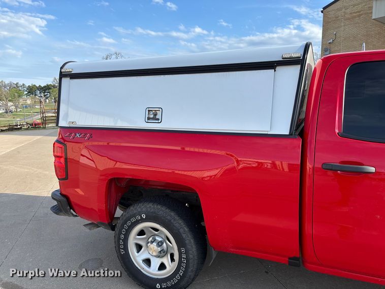 image for item FB3380 2019 Chevrolet Silverado 1500 Crew Cab pickup truck