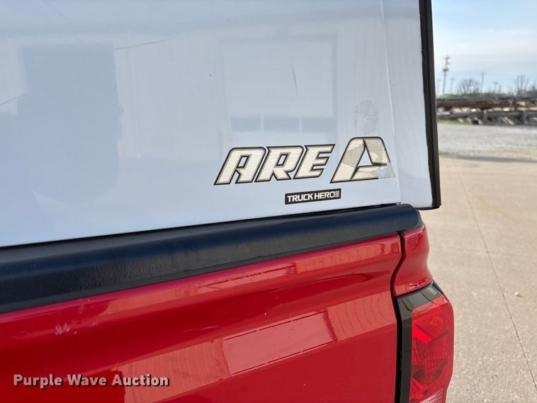 image for item FB3380 2019 Chevrolet Silverado 1500 Crew Cab pickup truck