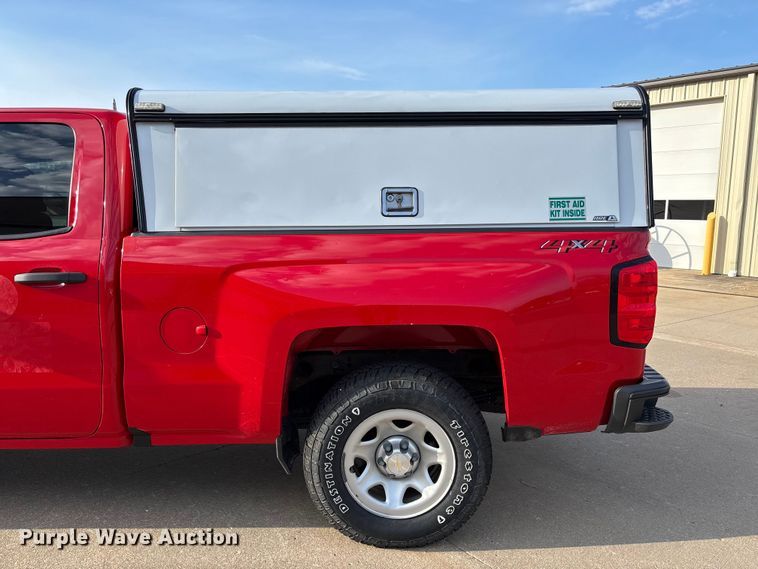 image for item FB3380 2019 Chevrolet Silverado 1500 Crew Cab pickup truck