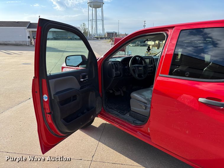 image for item FB3380 2019 Chevrolet Silverado 1500 Crew Cab pickup truck