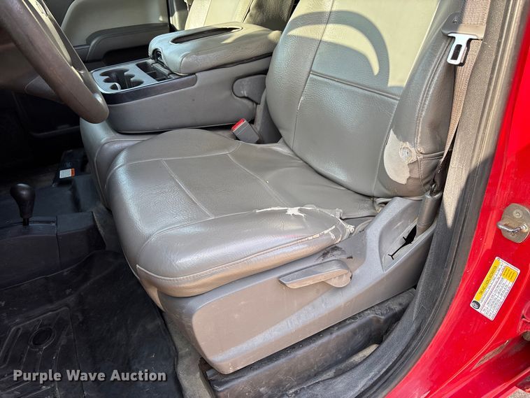 image for item FB3380 2019 Chevrolet Silverado 1500 Crew Cab pickup truck