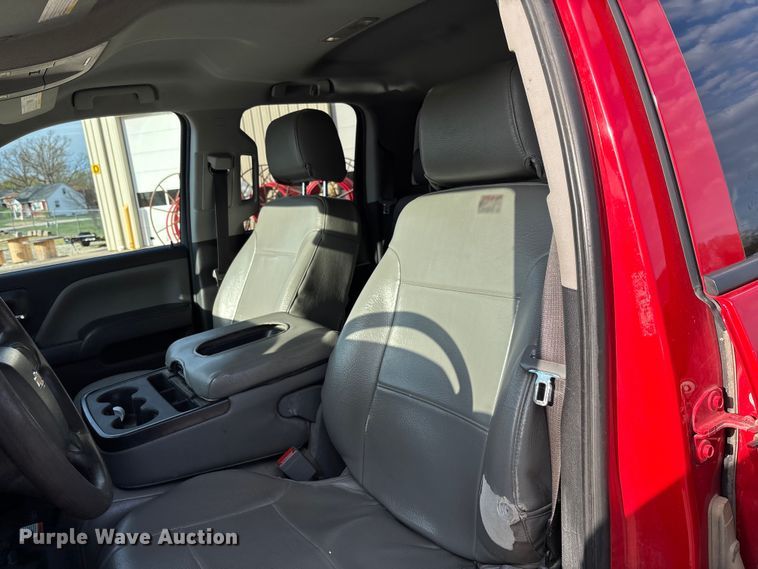 image for item FB3380 2019 Chevrolet Silverado 1500 Crew Cab pickup truck