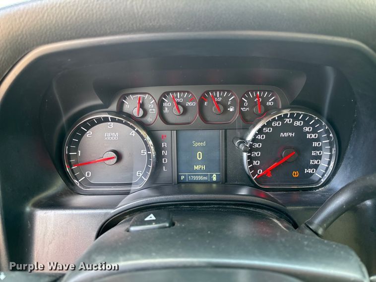 image for item FB3380 2019 Chevrolet Silverado 1500 Crew Cab pickup truck