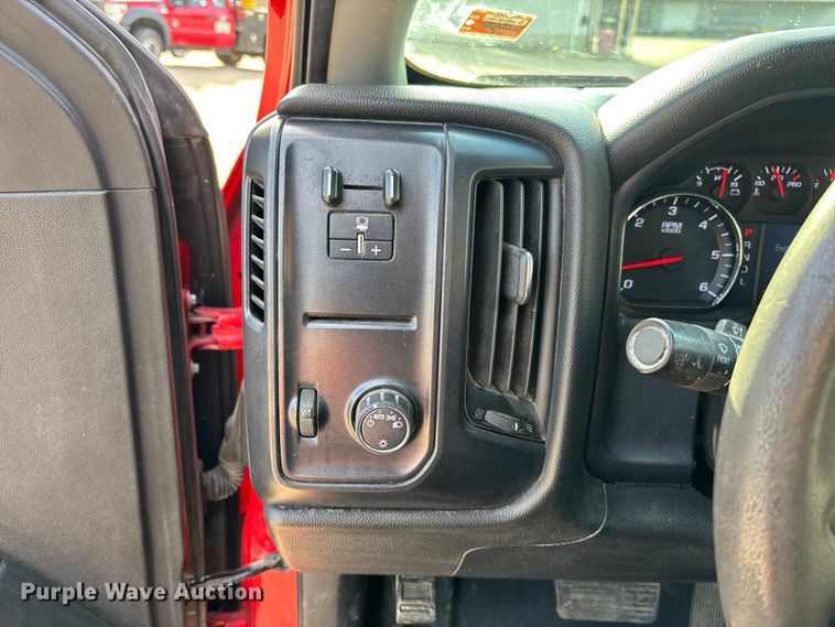 image for item FB3380 2019 Chevrolet Silverado 1500 Crew Cab pickup truck