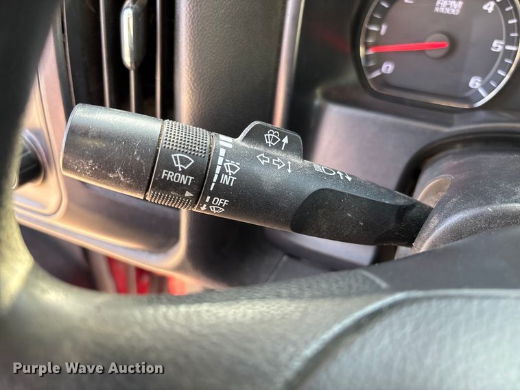 image for item FB3380 2019 Chevrolet Silverado 1500 Crew Cab pickup truck