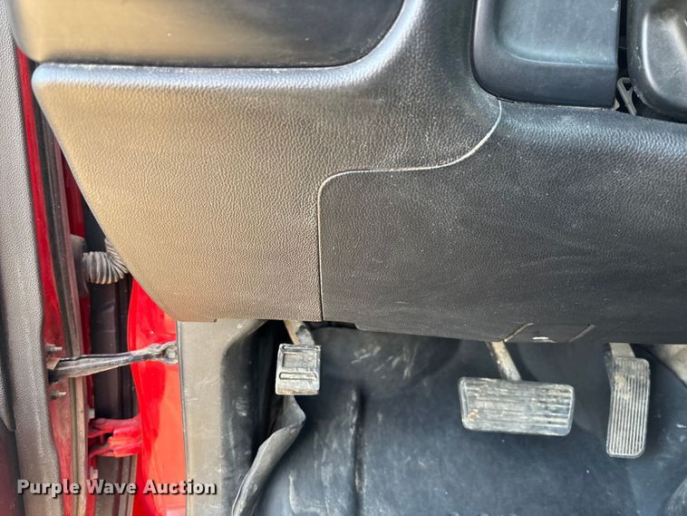image for item FB3380 2019 Chevrolet Silverado 1500 Crew Cab pickup truck