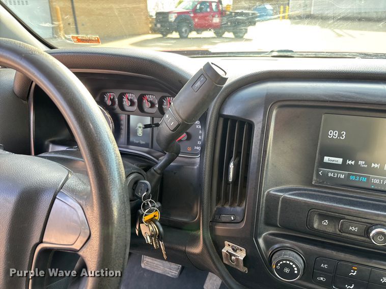 image for item FB3380 2019 Chevrolet Silverado 1500 Crew Cab pickup truck