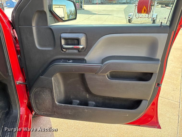 image for item FB3380 2019 Chevrolet Silverado 1500 Crew Cab pickup truck