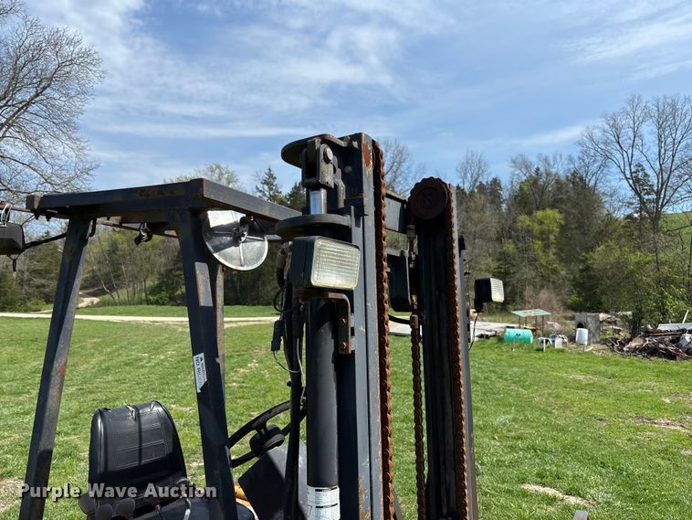 image for item FB3384 2005 Noble TM50 forklift