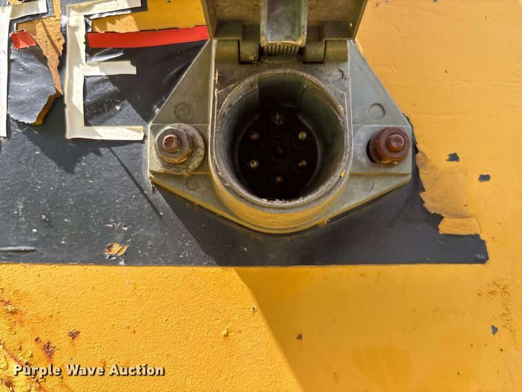 image for item FB3384 2005 Noble TM50 forklift