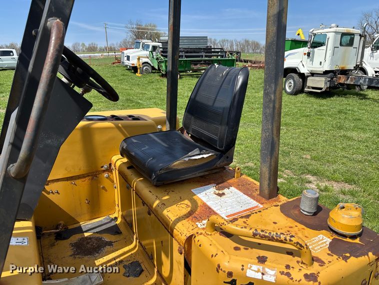 image for item FB3384 2005 Noble TM50 forklift