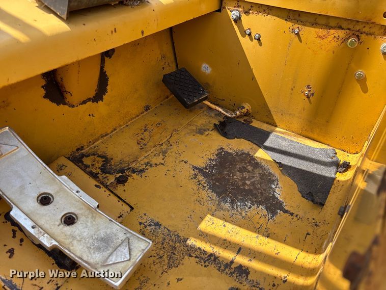 image for item FB3384 2005 Noble TM50 forklift