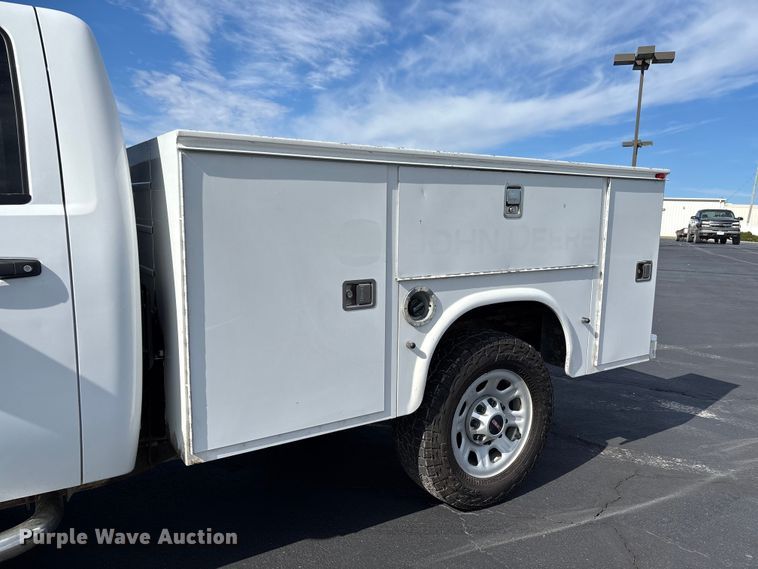 image for item FB3389 2013 GMC Sierra 3500 utility bed pickup truck