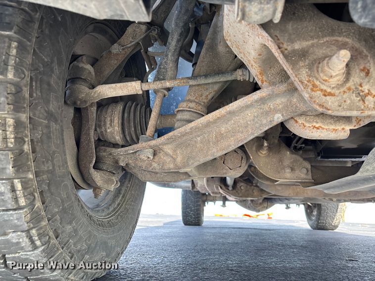 image for item FB3389 2013 GMC Sierra 3500 utility bed pickup truck