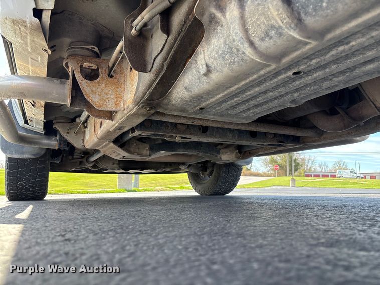 image for item FB3389 2013 GMC Sierra 3500 utility bed pickup truck