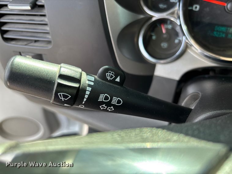 image for item FB3389 2013 GMC Sierra 3500 utility bed pickup truck