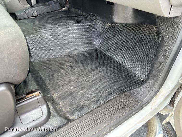 image for item FB3389 2013 GMC Sierra 3500 utility bed pickup truck