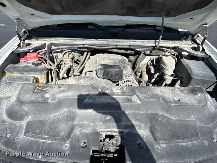 image for item FB3389 2013 GMC Sierra 3500 utility bed pickup truck