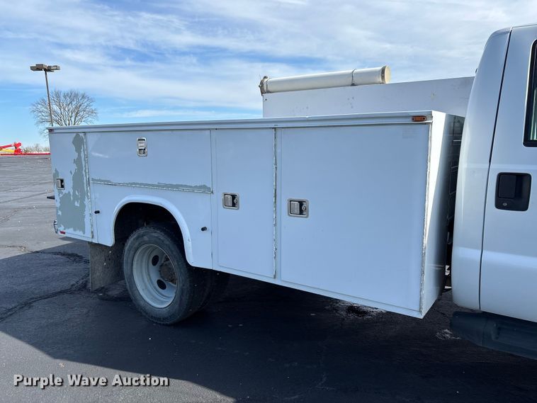 image for item FB3390 2008 Ford F450 Super Duty utility / service truck