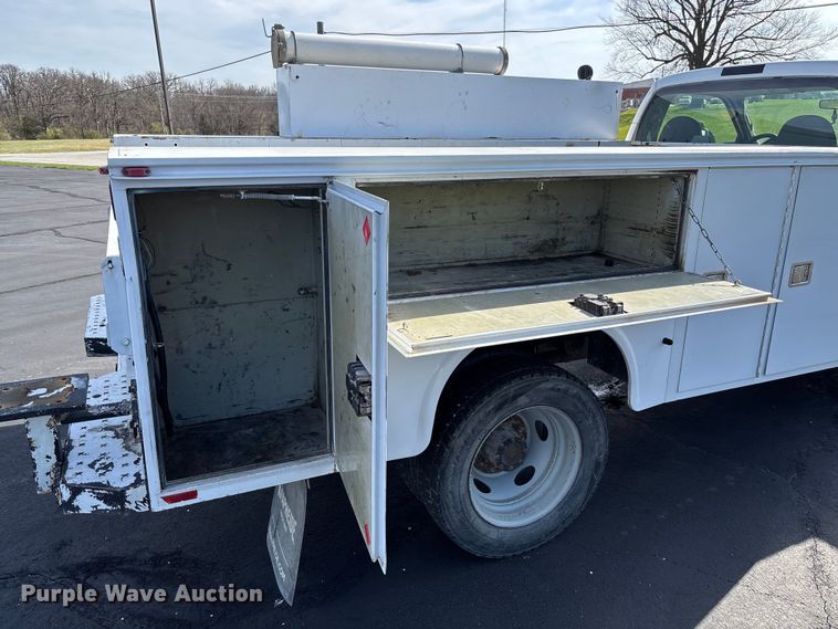 image for item FB3390 2008 Ford F450 Super Duty utility / service truck