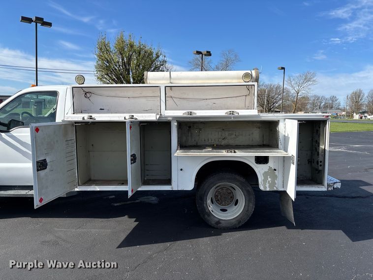 image for item FB3390 2008 Ford F450 Super Duty utility / service truck