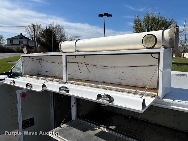 image for item FB3390 2008 Ford F450 Super Duty utility / service truck