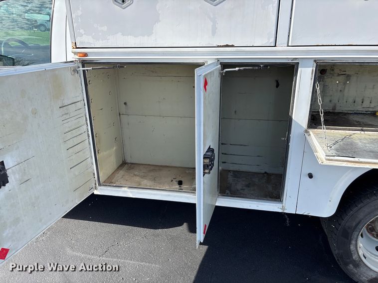 image for item FB3390 2008 Ford F450 Super Duty utility / service truck