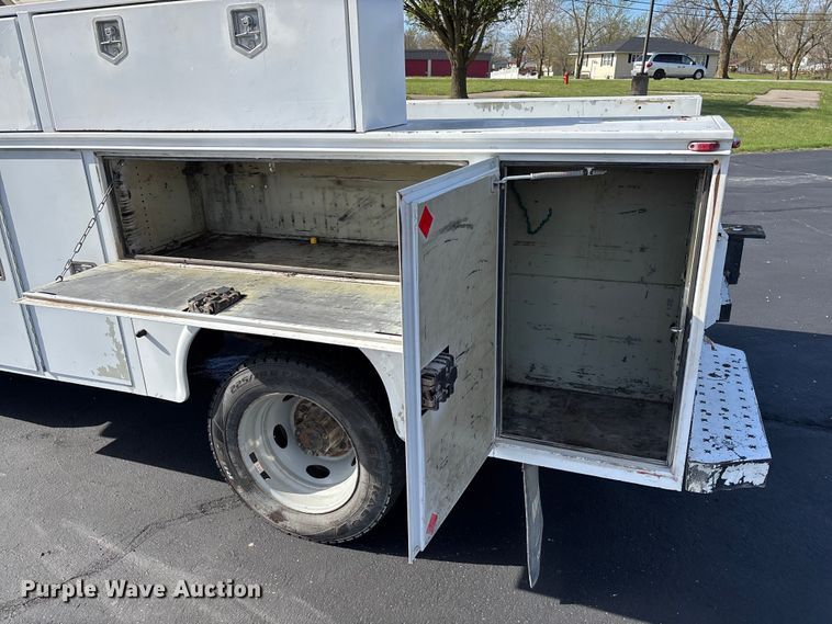 image for item FB3390 2008 Ford F450 Super Duty utility / service truck