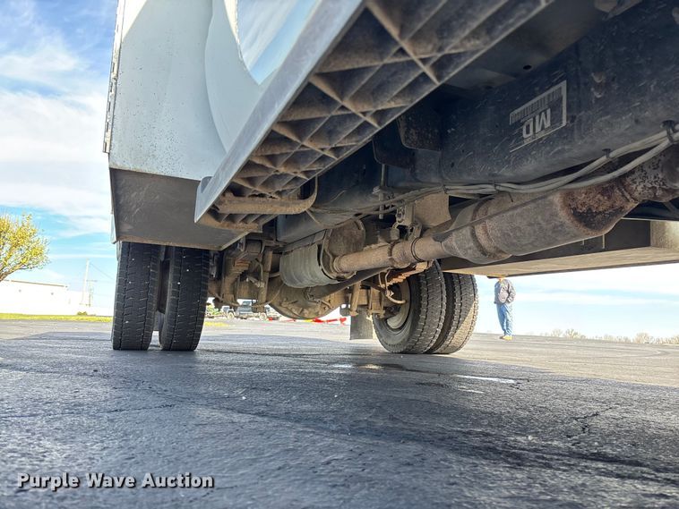 image for item FB3390 2008 Ford F450 Super Duty utility / service truck