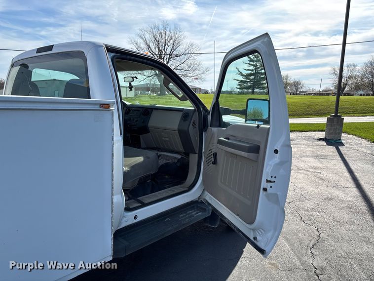 image for item FB3390 2008 Ford F450 Super Duty utility / service truck