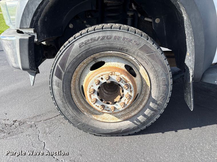 image for item FB3390 2008 Ford F450 Super Duty utility / service truck