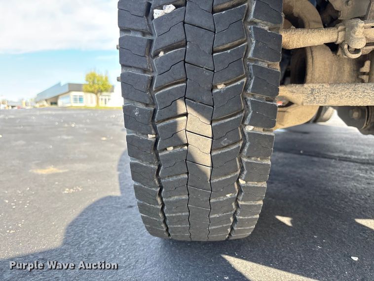 image for item FB3390 2008 Ford F450 Super Duty utility / service truck