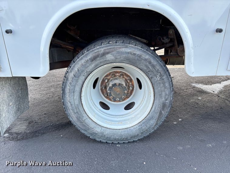 image for item FB3390 2008 Ford F450 Super Duty utility / service truck